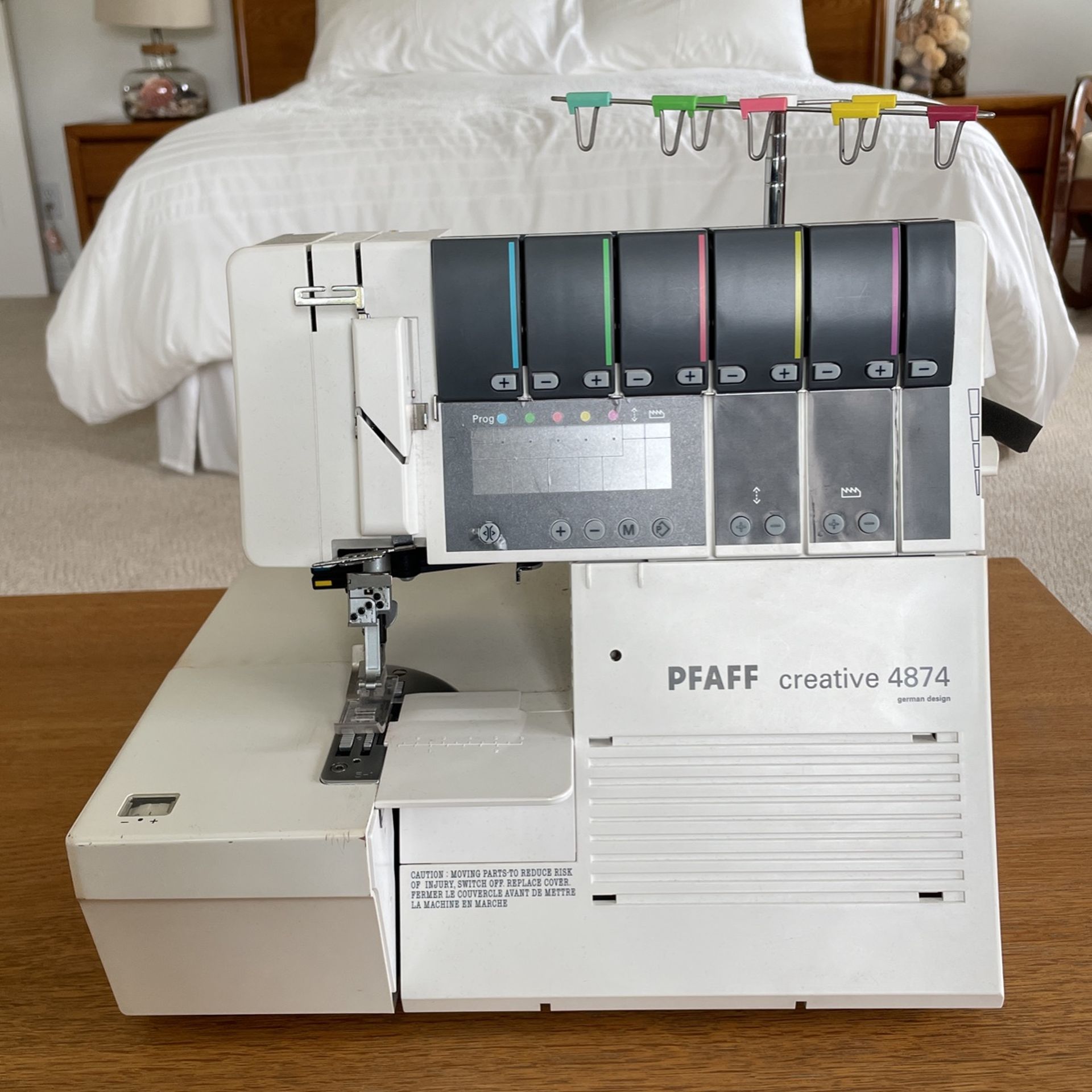 Pfaff 4874 Serger/Coverstitch Machine