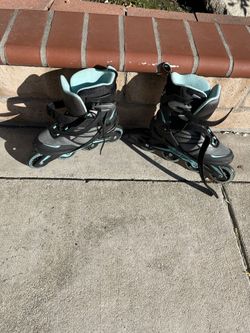 roller blades 