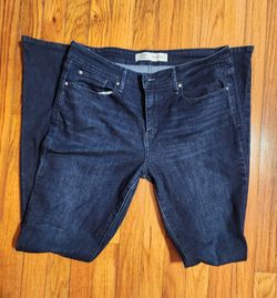 Women's Levi's Jeans
