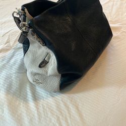 Coach Leather purse For Sale! 