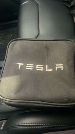 Tesla model X tow hitch
