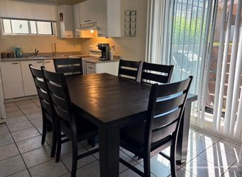 dining room set including 1 extendable rectangular table + 6 chairs