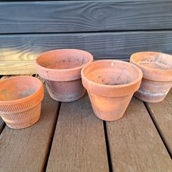 Clay Pots - Set Of 4 - $6 Firm