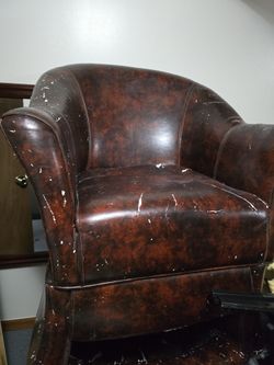 Barrel Chair Bases (3) – Wood