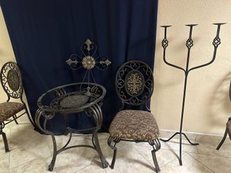 Nice 2 Person Dining