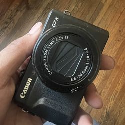 Canon G7 Mark II 