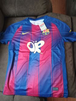 Fc Barcelona Lamine Yamal 25/26 new with tags mens large Jersey