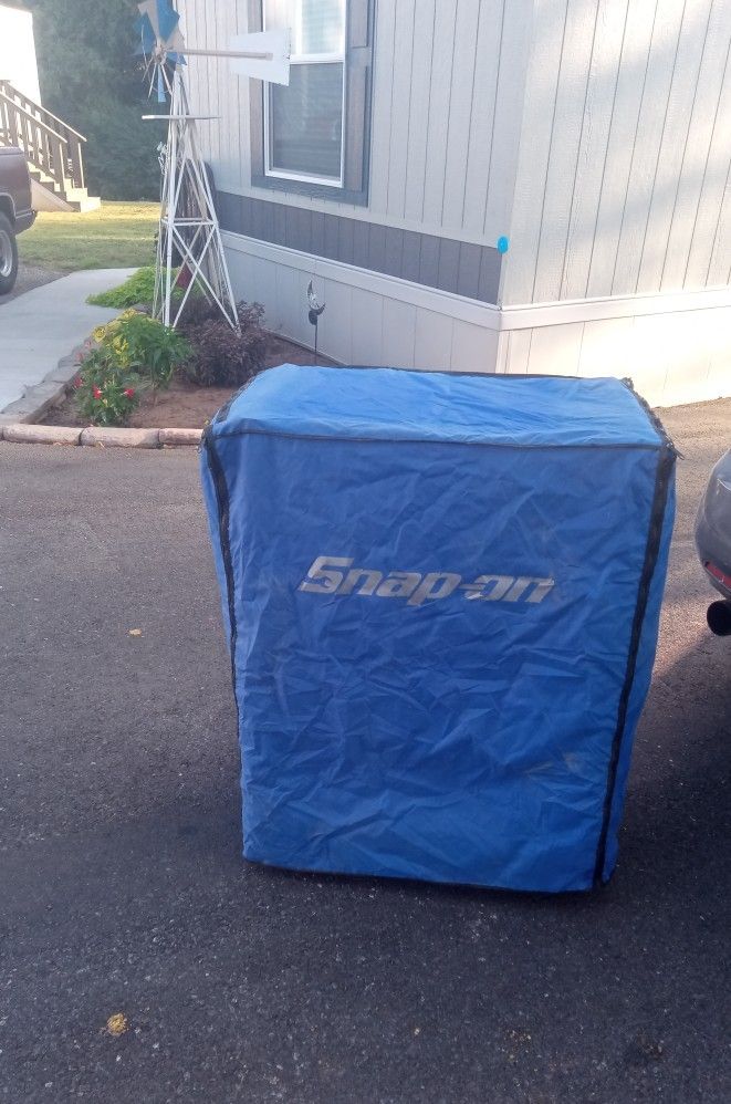 Snap-on Toolbox Roll Around