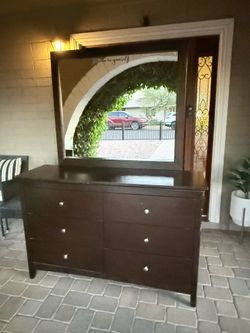 Awesome 6 DEEP drawer dresser and big mirror  $175