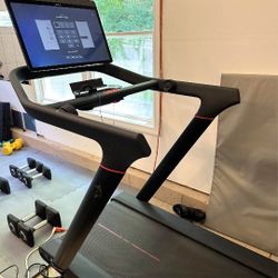 Peloton Tread