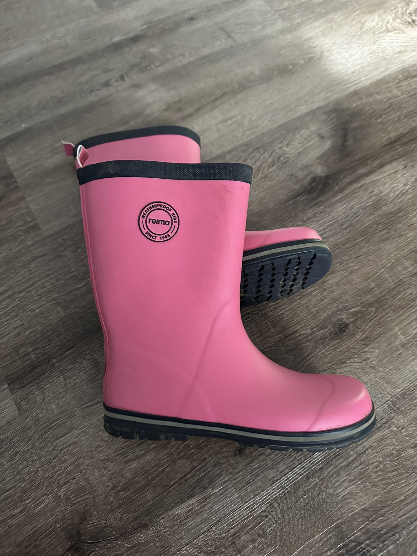 Reima Boots Size 4 Y