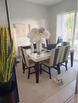 Dining Set -sits up to 8