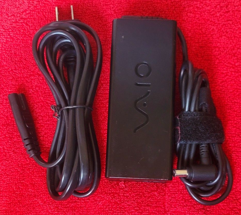 Sony VGP-AC19V19 OEM AC Power Adapter 19.5V 3.9A for Sony VAIO Laptops