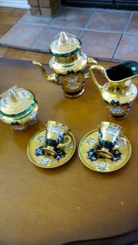 Italian tea cup set with pitcher