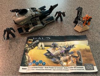 Retired Mega Bloks Halo Covenant Brute Prowler (96869)– Excellent Condition w/ Instructions