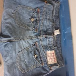 True Religion Shorts And Levi's 