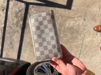 LV Zippy Wallet