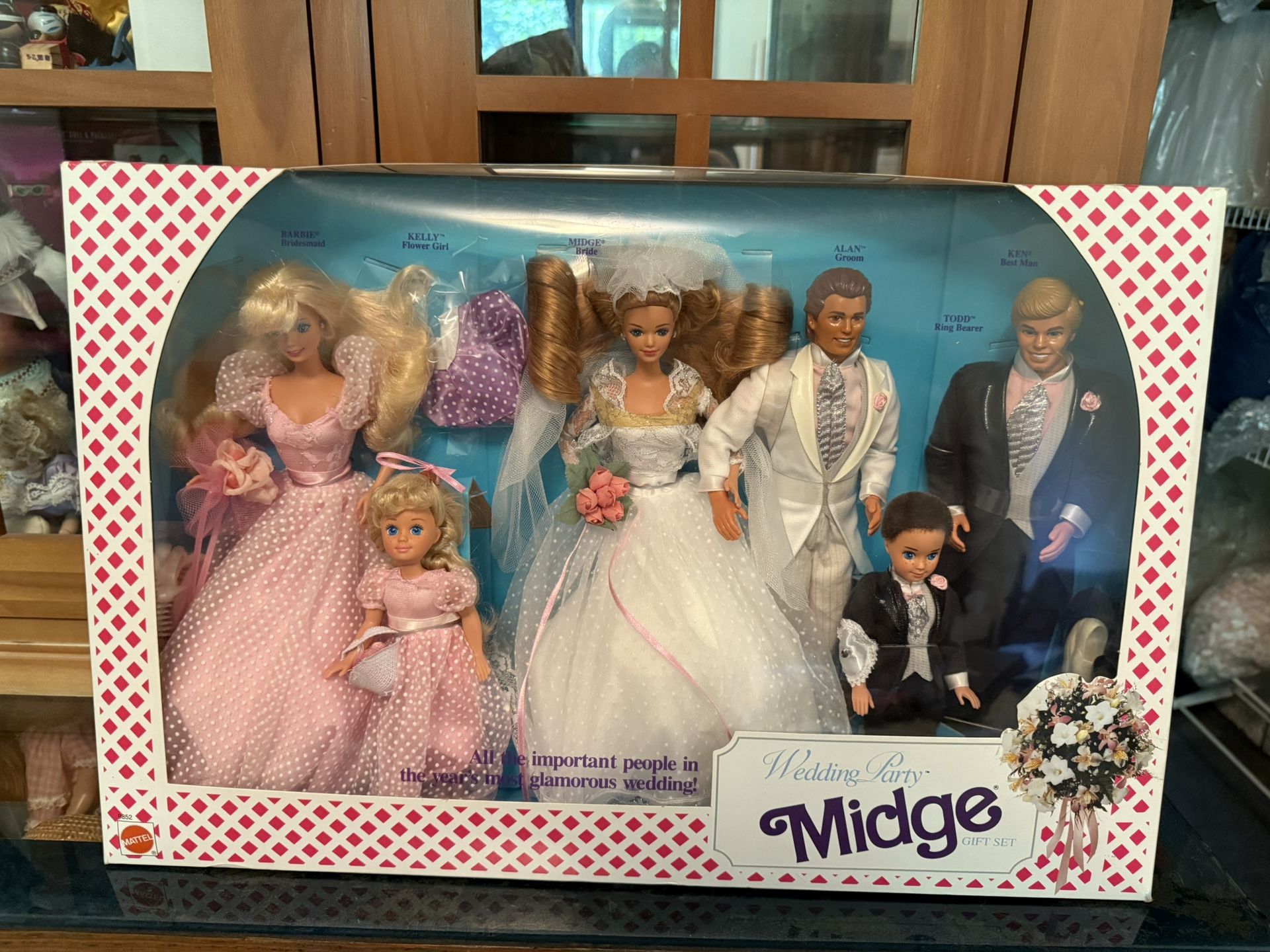 1990 Wedding Party Midge Barbie Dolls Set