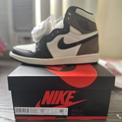 Jordan 1 Mocha