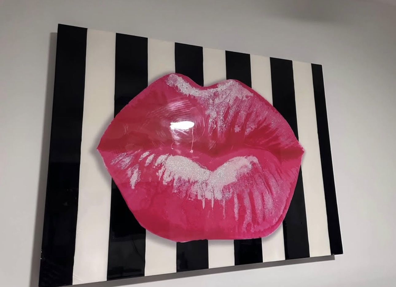 LIP CANVAS FROM RH!