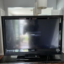 VIZIO E320VL 32-inch 720p LCD HDTV 