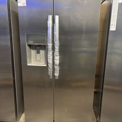 New! Frigidaire Gallery 36” Side by Side Refrigerator 