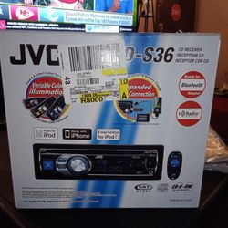 JVC Car Stereo With Remote