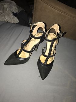 Black heels size 5