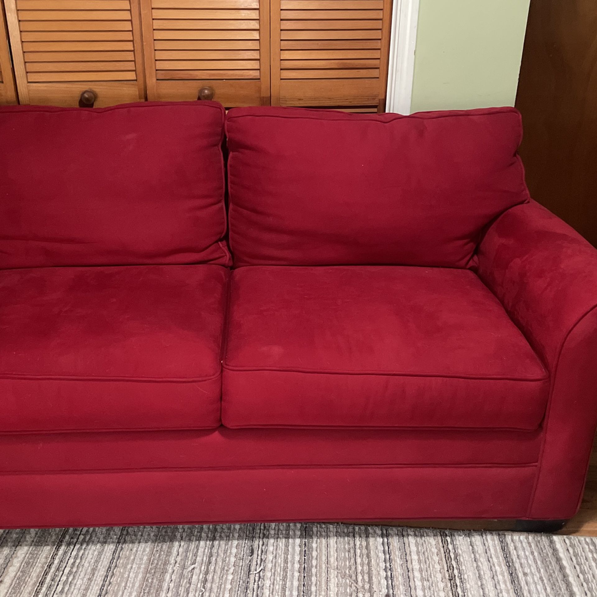 Couch With Pullout