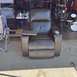 Recliner chair 
