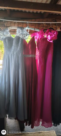 Formal gown's