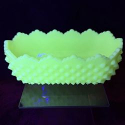 Vintage Fenton Uranium Glass Hobnail Covered Dish Oval 8.25” Glows Green in UV