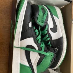 Jordan 1 Retro High OG Lucky Green
