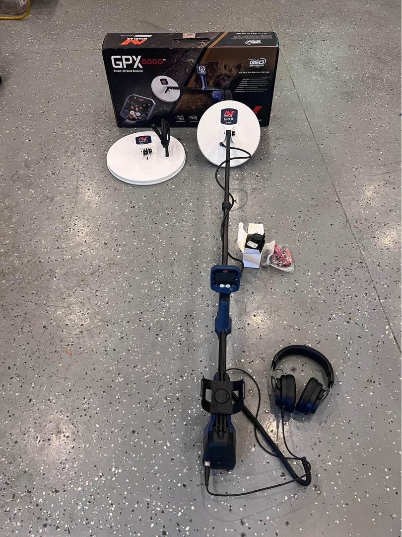 Minelabs GPX 6000 Metals Detectors