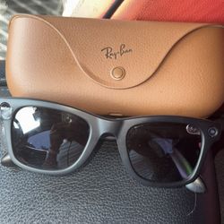 Rayband Smart Glasses