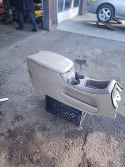 2001 expedition console