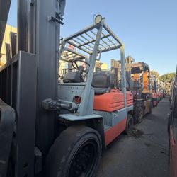 Toyota Forklift, 7,000 Lbs Capacity 