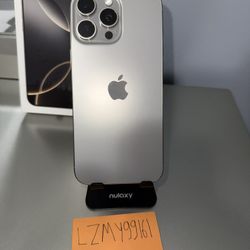 iPhone 16 Pro Max Unlocked 256 gb Natural Titanium