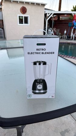 New in box retro electric blender