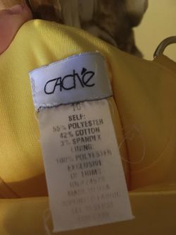 Cache yellow dress.
