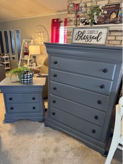 ✨✨GORGEOUS GRAY TALL 6 DRAWER DRESSER WITH MATCHING NIGHTSTAND ✨✨