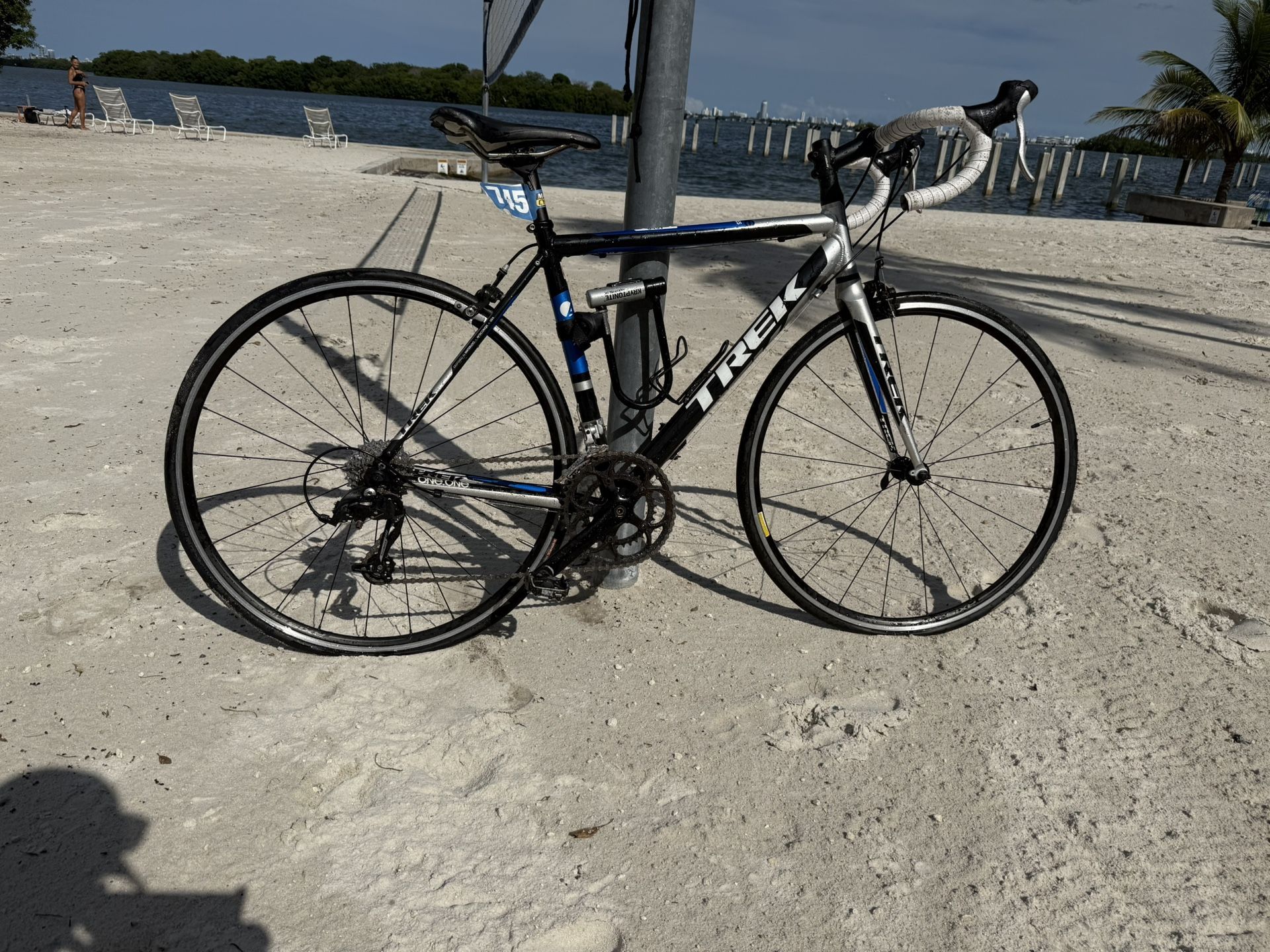 Women’s trek road bike