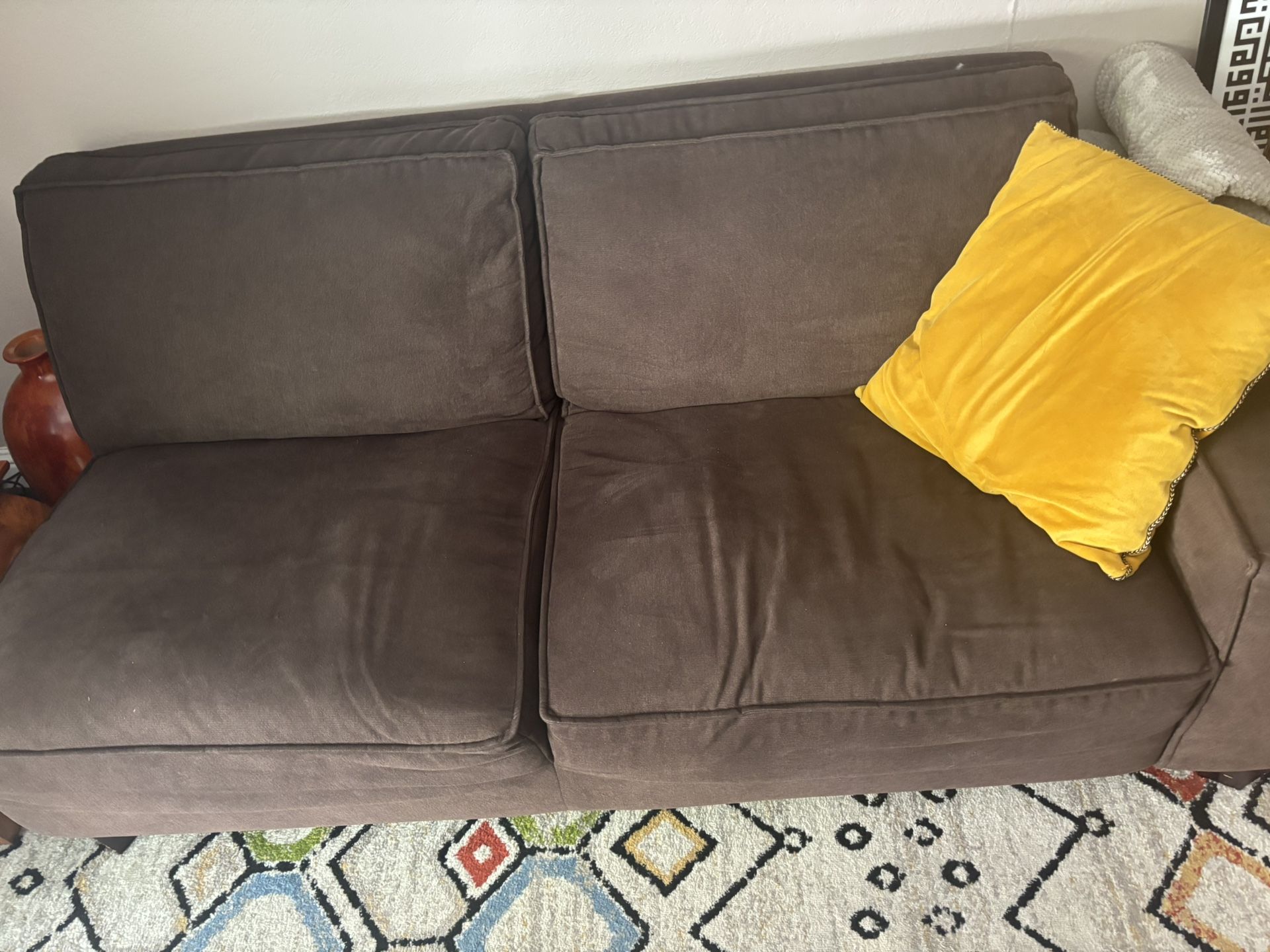 Used 3 Piece Set Couch