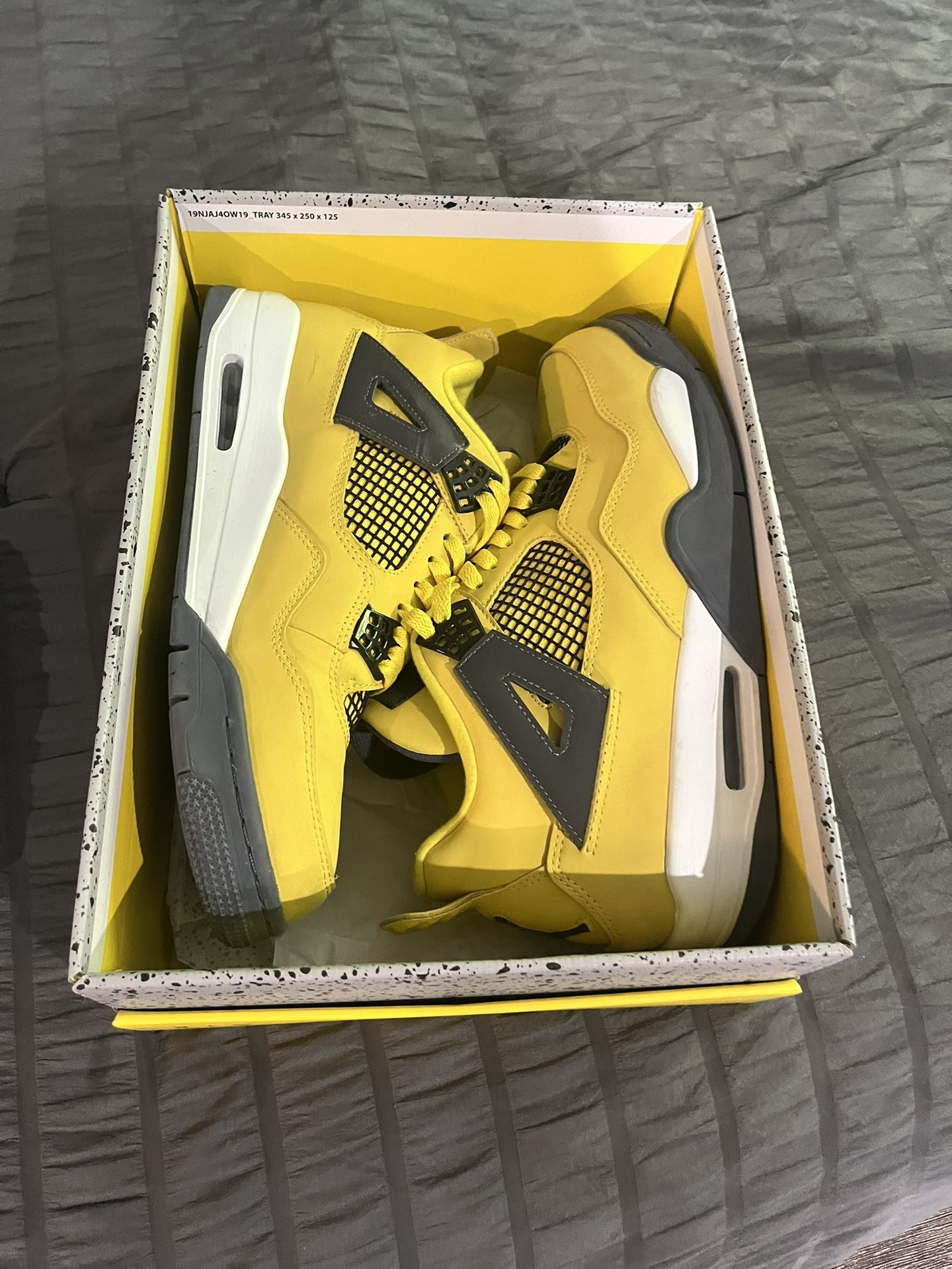 Jordan 4 Lightning Used Size 12