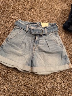 Women shorts new size 4