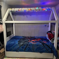 Kids Twin Size House Bed