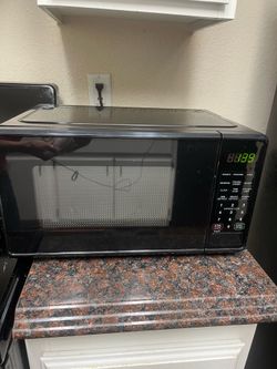 Microwave - Moving must sell