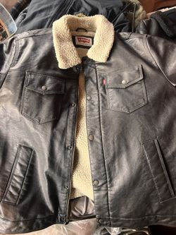 Levi’s Jacket (Size: L)