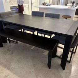 Luxury Dining Table Set