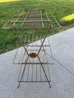 Vintage metal wire mid century 3 shelf tier plant stand etc